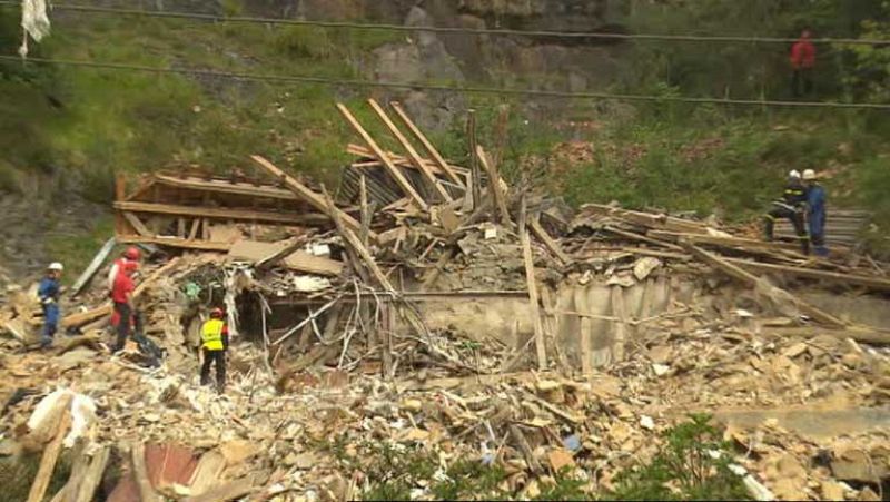 Dos personas muertas y otra herida de gravedad tras una explosión de gas en Guipúzcoa