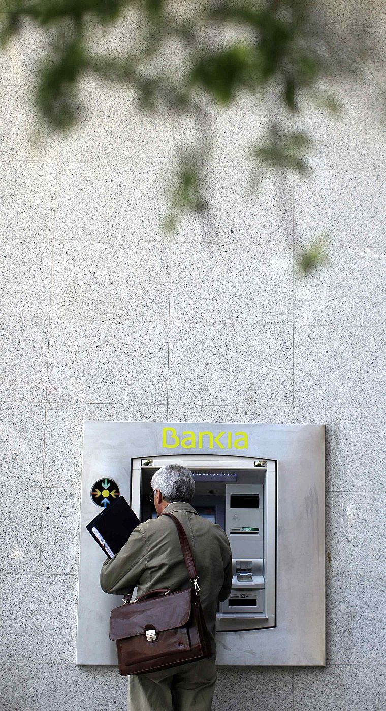 "El Gobierno ayuda a Bankia, pero para los desahuciados no hay piedad"