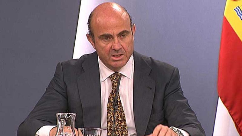De Guindos sobre las previsiones de la CE: "Esas proyecciones no tienen en cuenta las medidas"