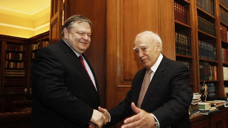 Venizelos renuncia a formar gobierno en Grecia y el presidente asume la tarea