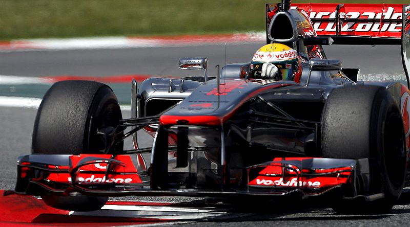 Hamilton firma una 'pole' estratosférica en Montmeló y Alonso saldrá tercero