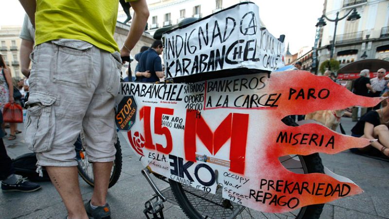 La policía desaloja por tercera vez consecutiva la Puerta del Sol y detiene a ocho personas