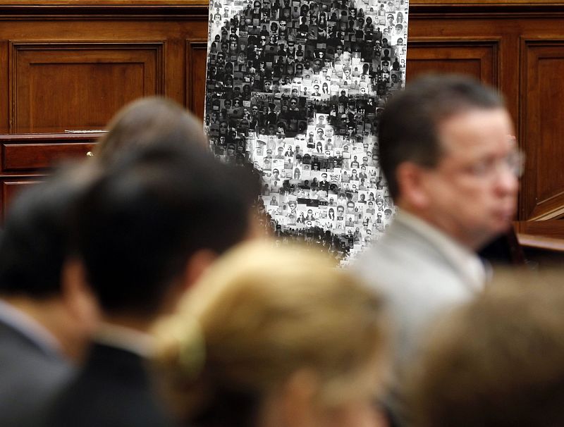 El disidente chino Chen Guangcheng asegura que tendrá el pasaporte en 15 días