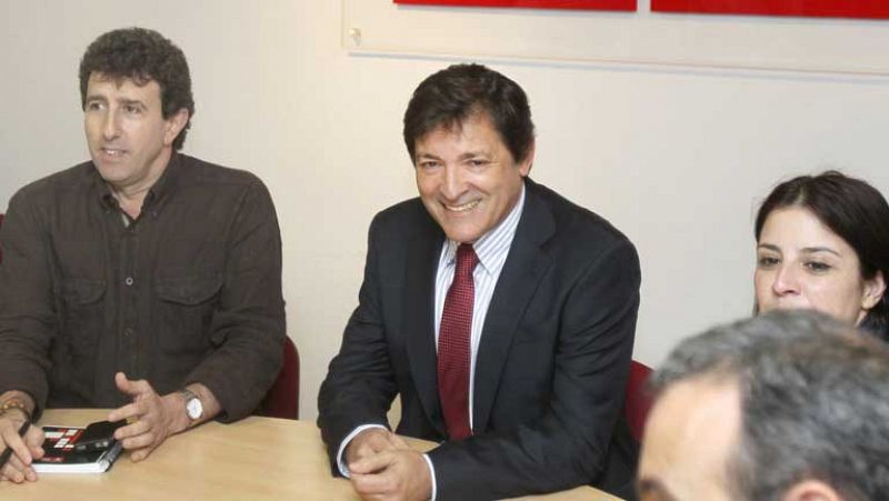 Fernández asegura que "cumplirá" el plazo para elaborar un nuevo plan de ajuste en Asturias