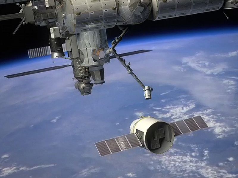 SpaceX apura las horas para el lanzamiento de la primera nave privada hacia la ISS