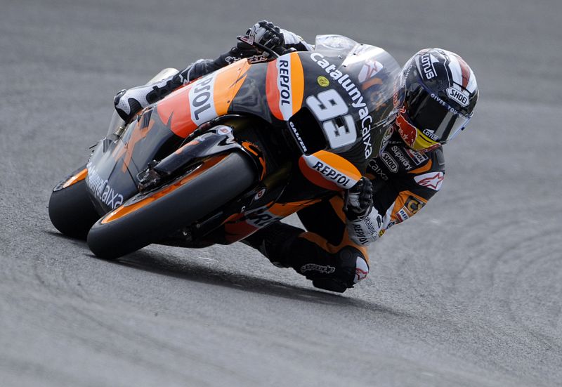 Márquez se anticipa a la lluvia en Le Mans y saldrá el primero en Moto2