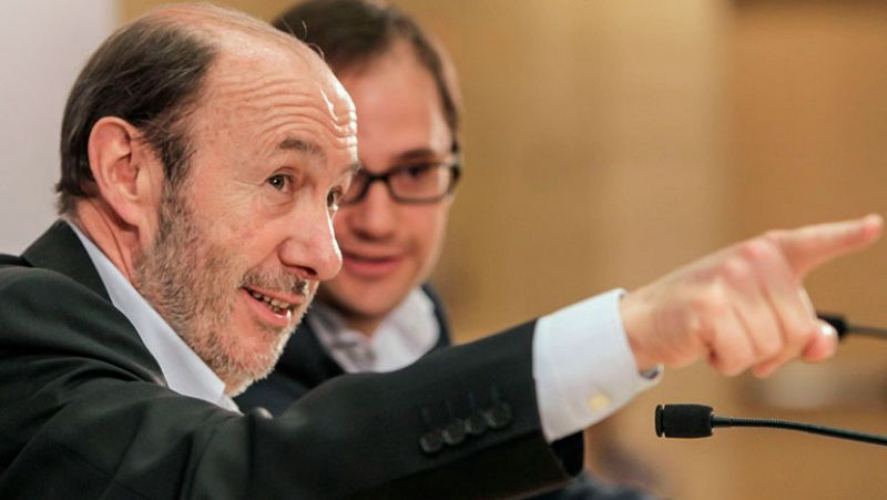 Rubalcaba propondrá a Rajoy llevar un mensaje 'unitario' a la Cumbre Europea