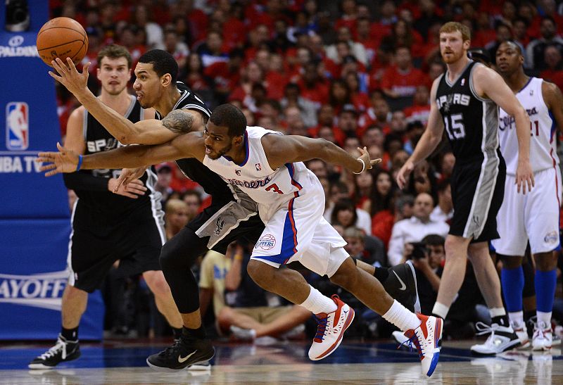 Los Spurs barren a los Clippers y se convierten en finalistas de la Conferencia Oeste