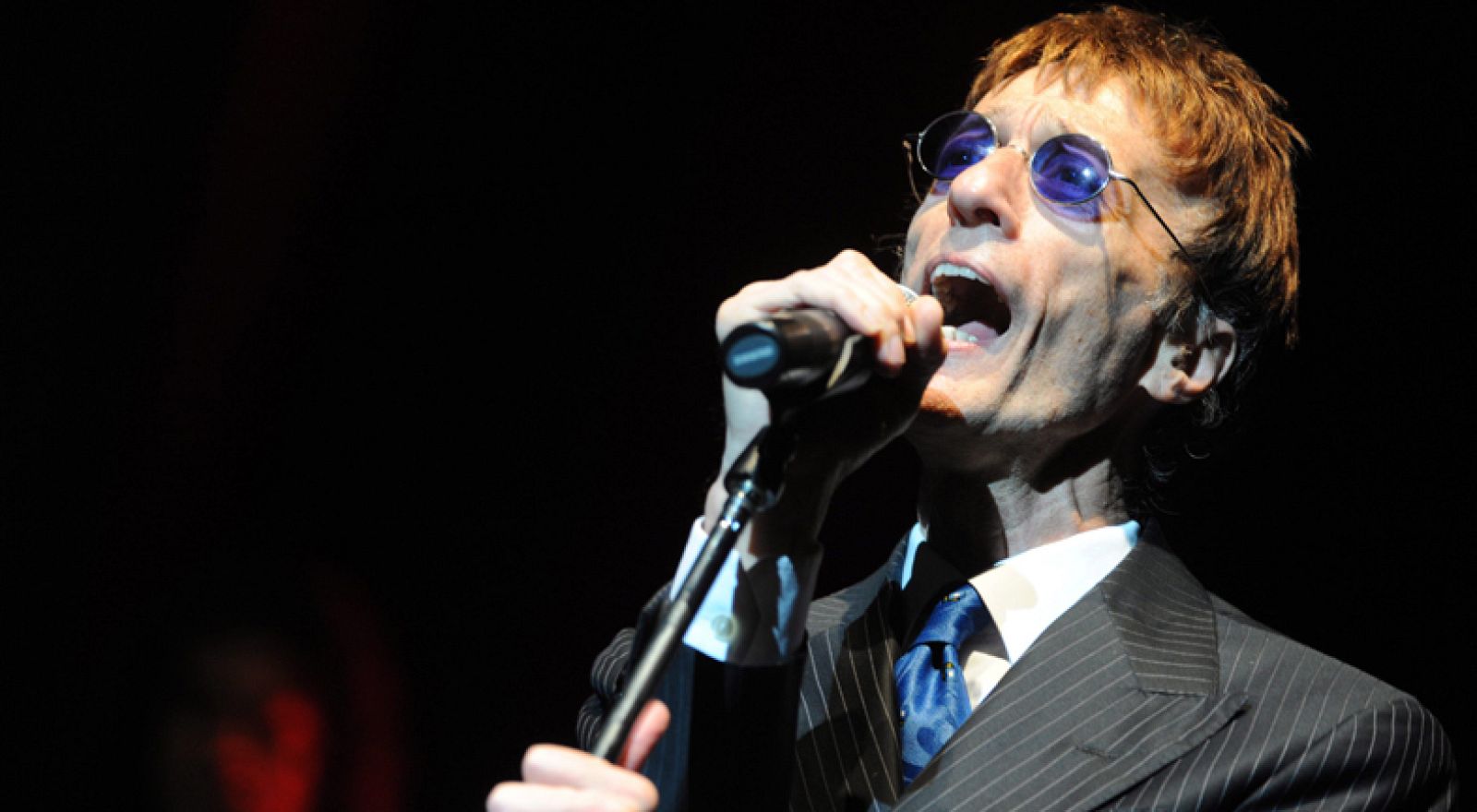 FALLECIMIENTO CANTANTE DE LOS BEE GEES, ROBIN GIBB