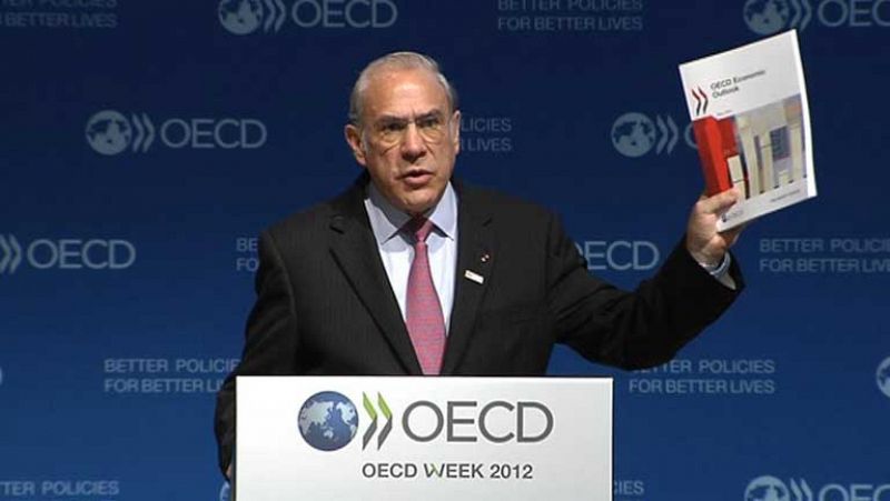 La OCDE cree que España tampoco crecerá en 2013, en contra de la previsión del Gobierno