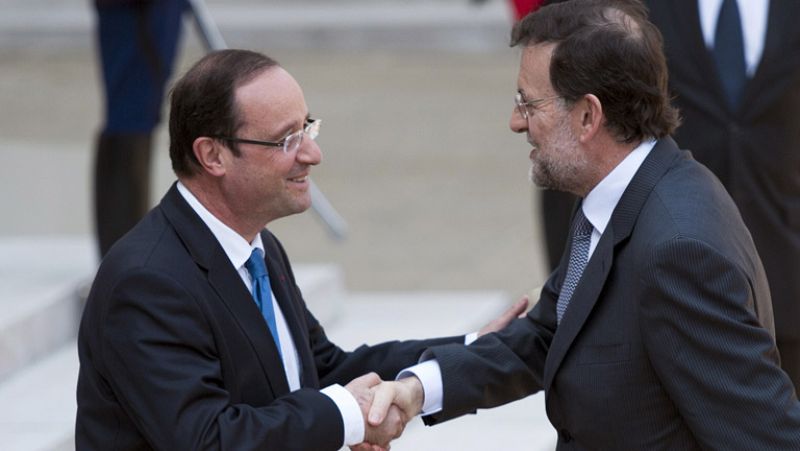 Hollande y Rajoy coinciden en la urgencia de la liquidez del BCE pero no en la de los eurobonos