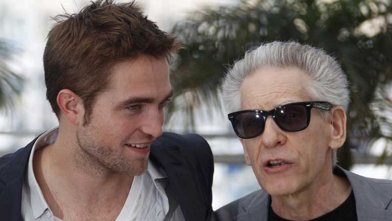 Pattinson se convierte en otro tipo de vampiro a las órdenes de Cronenberg