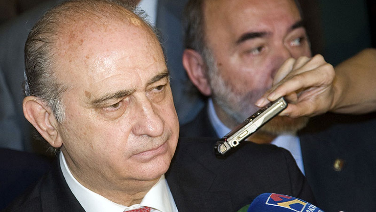 Fernández Díaz recibe a su homólogo francés tras el arresto de número uno de ETA | Ver