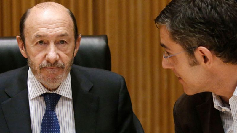 División en el seno del PSOE sobre si hay que pedir una investigación sobre Bankia