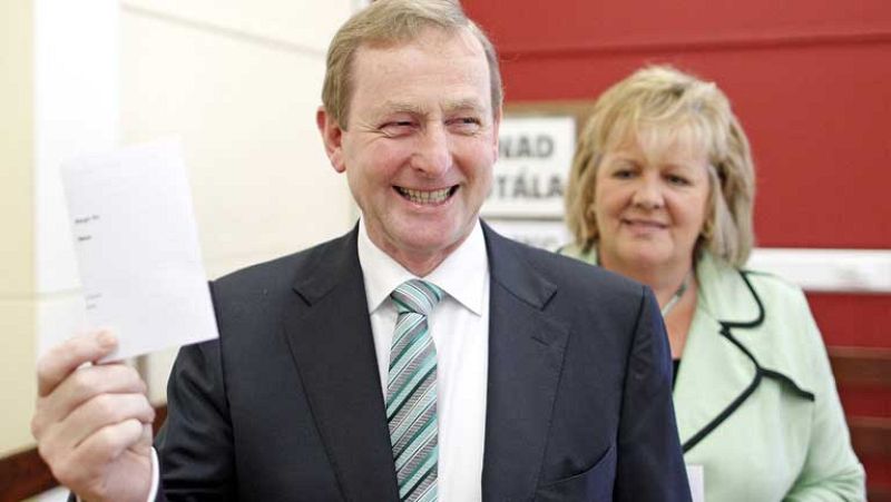 La alta abstención protagoniza el referéndum sobre el pacto fiscal europeo en Irlanda