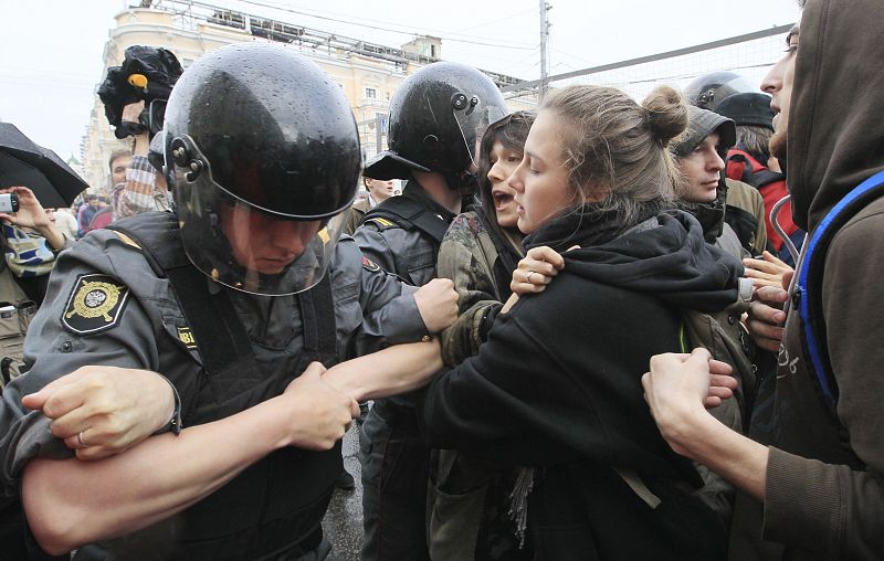Casi cien detenidos en Rusia en una protesta opositora en defensa de la libertad de reunión