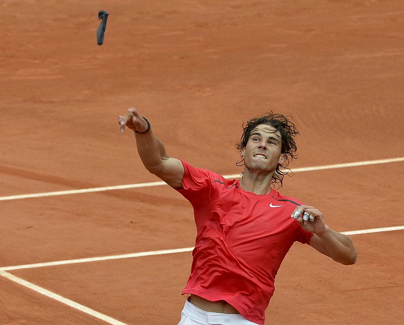 Nadal se mete en semifinales tras imponerse a Almagro en Roland Garros
