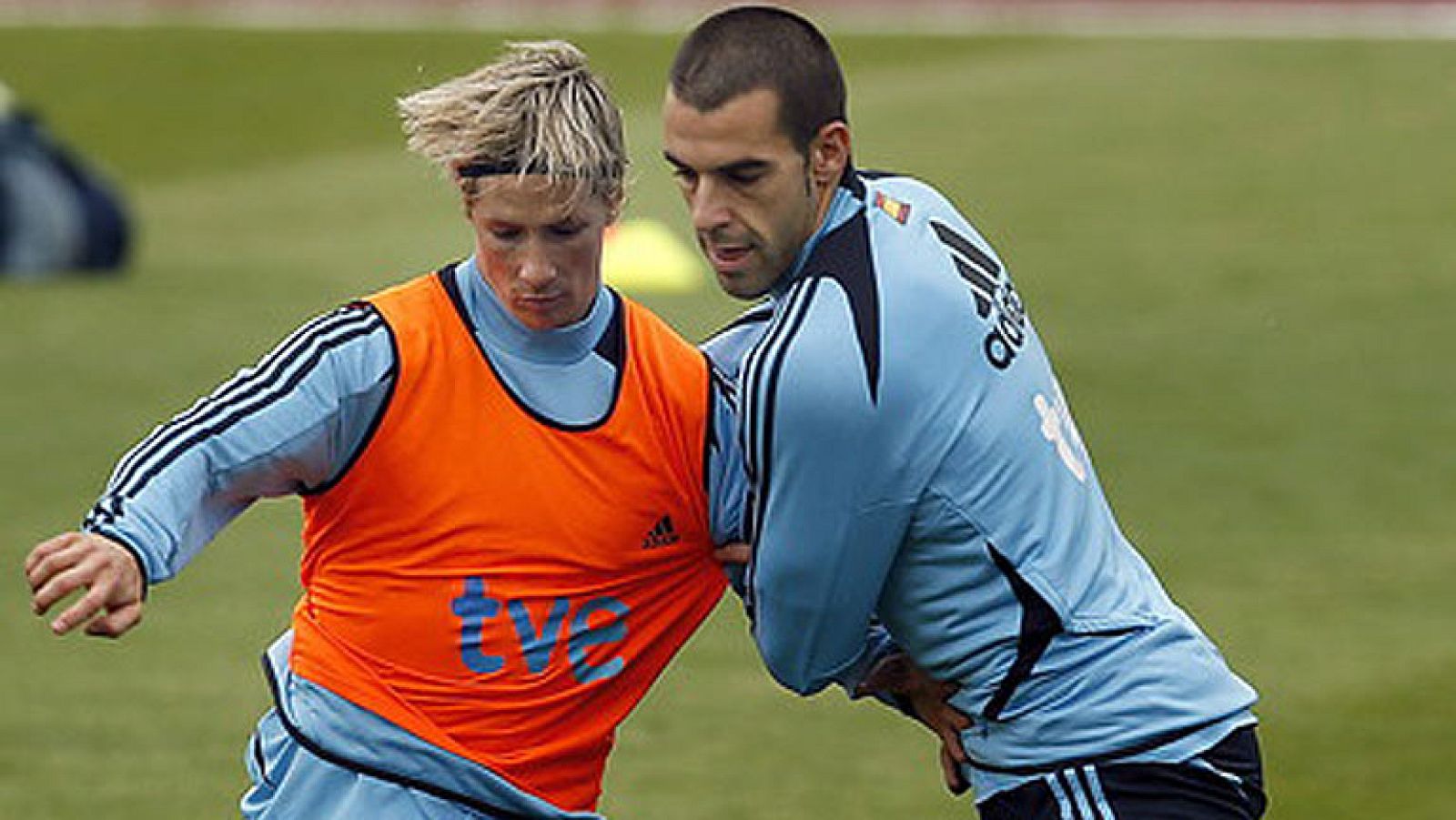 A vueltas con el delantero ante Italia | Ver