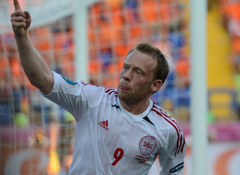 Dinamarca sorprende a una espesa Holanda en su debut en la Eurocopa