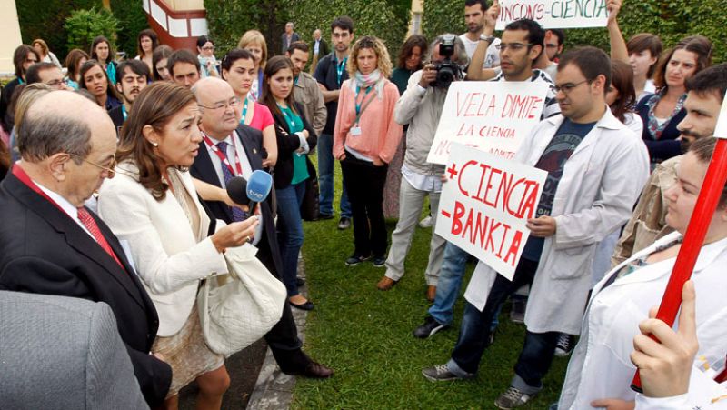 El Gobierno anuncia que disminuirá el número de becas en investigación como la Ramón y Cajal