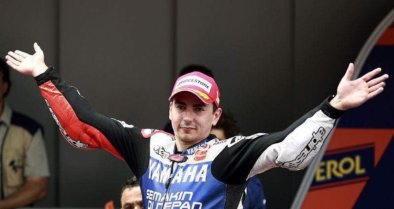 Jorge Lorenzo renueva con Yamaha hasta 2014