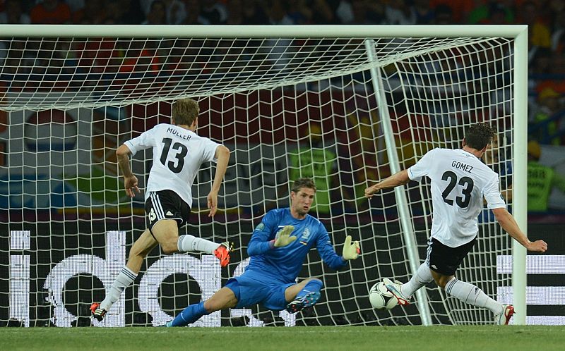 Alemania deja a Holanda malherida (2-1) y acaricia los cuartos de final de la Eurocopa