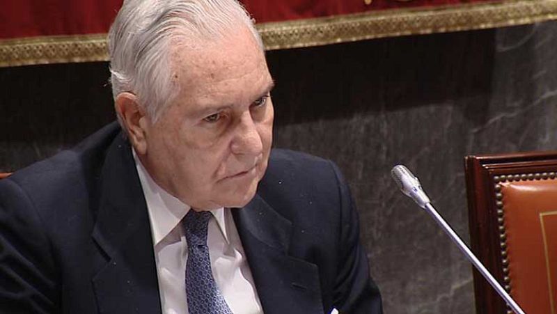 Dívar cede y convoca un pleno extraordinario del CGPJ para debatir su dimisión este sábado