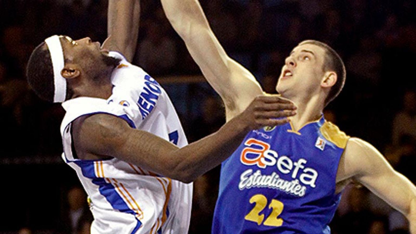 El Estudiantes se queda en la Liga Endesa ocupando la plaza del Canarias