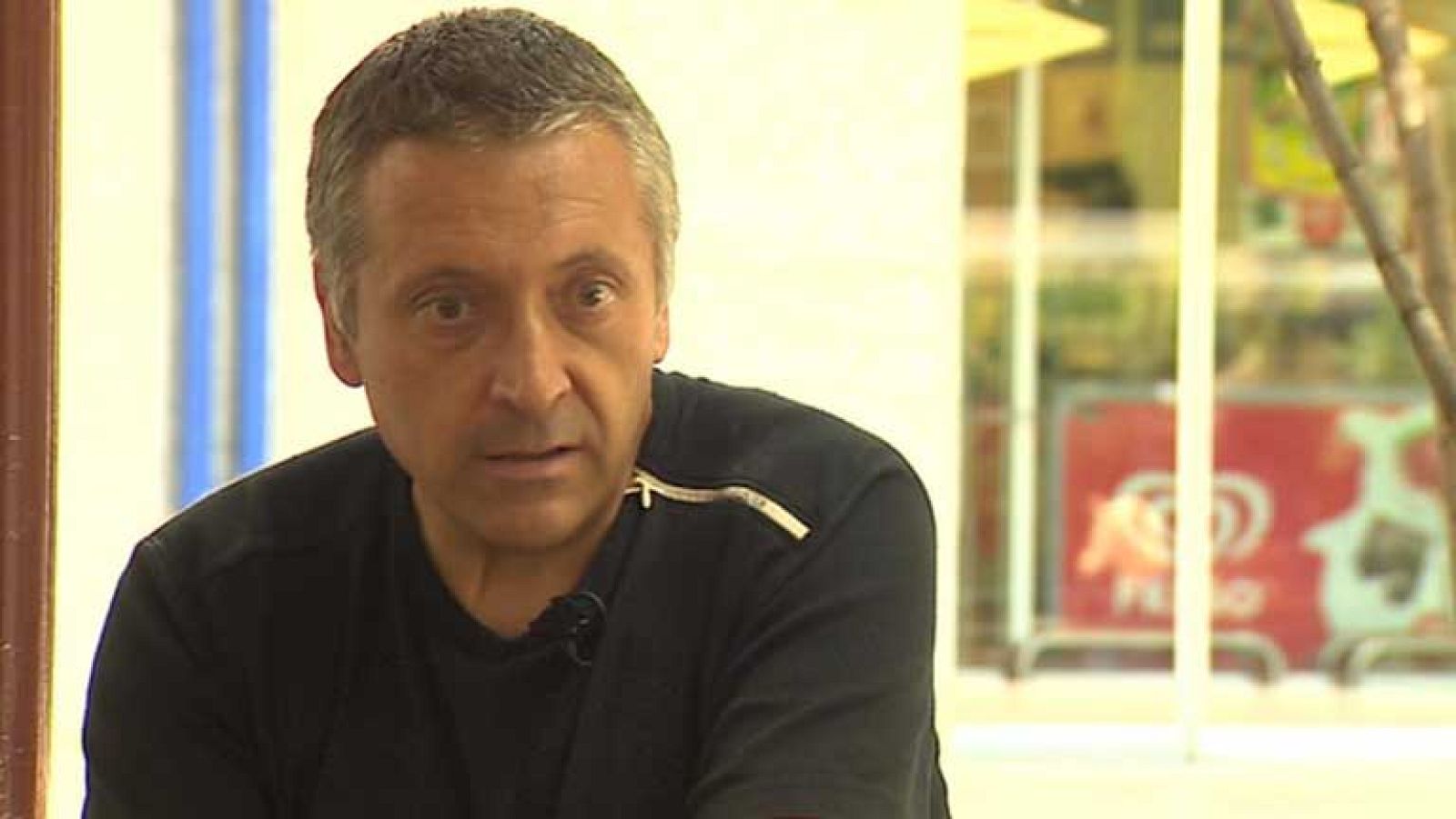 Un herido en Hipercor habla con Caride Simón, 25 años después del atentado