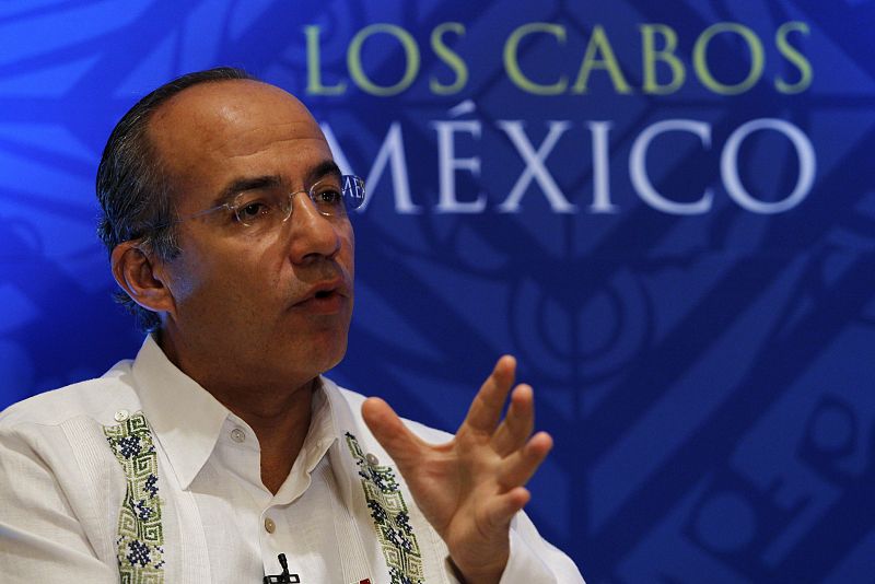 Calderón apela por "una nueva Europa más fuerte" y reclama fortalecer el cortafuegos del FMI