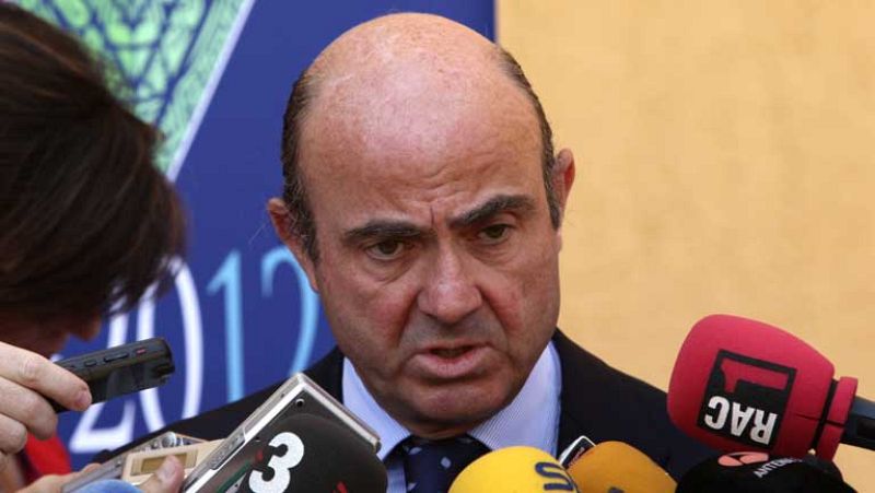 De Guindos cree que los mercados reconocerán que "España es un país solvente"