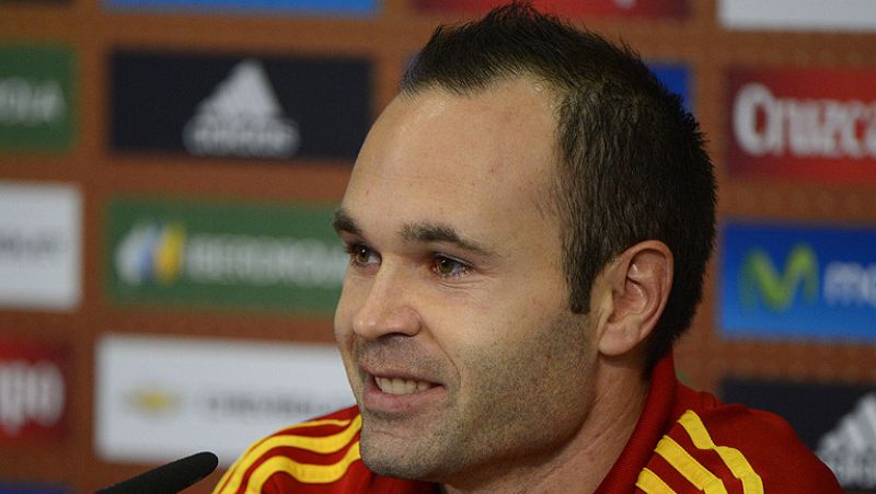 Iniesta: "Diría a la gente que estuviese tranquila y confíe en nosotros"