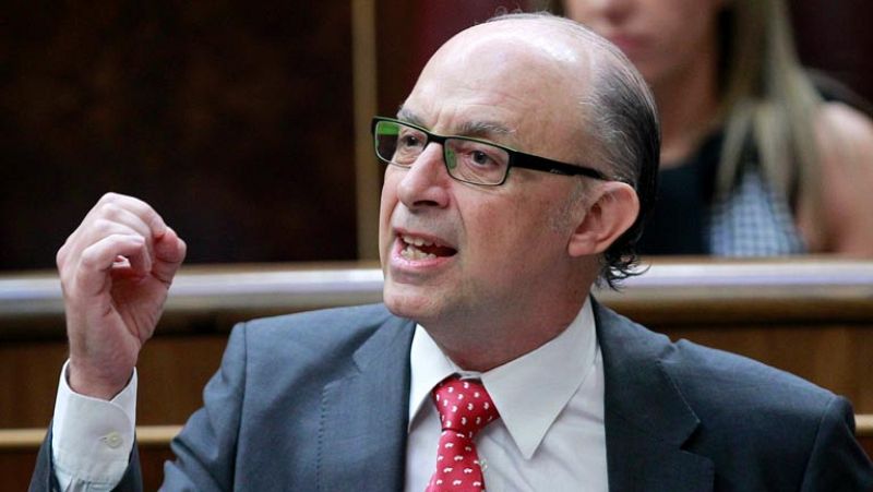 Montoro defiende que España no necesita rescate y "se levanta sola"