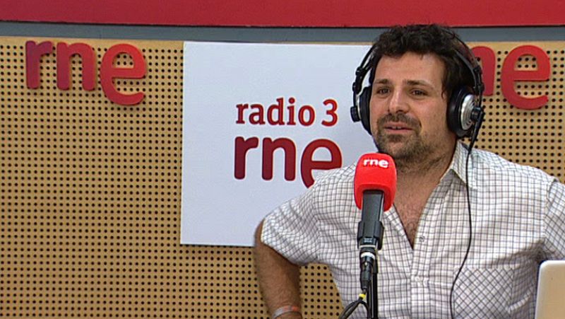 Mendetz abre los acústicos en vídeo de Radio 3 por el Día de la Música 2012