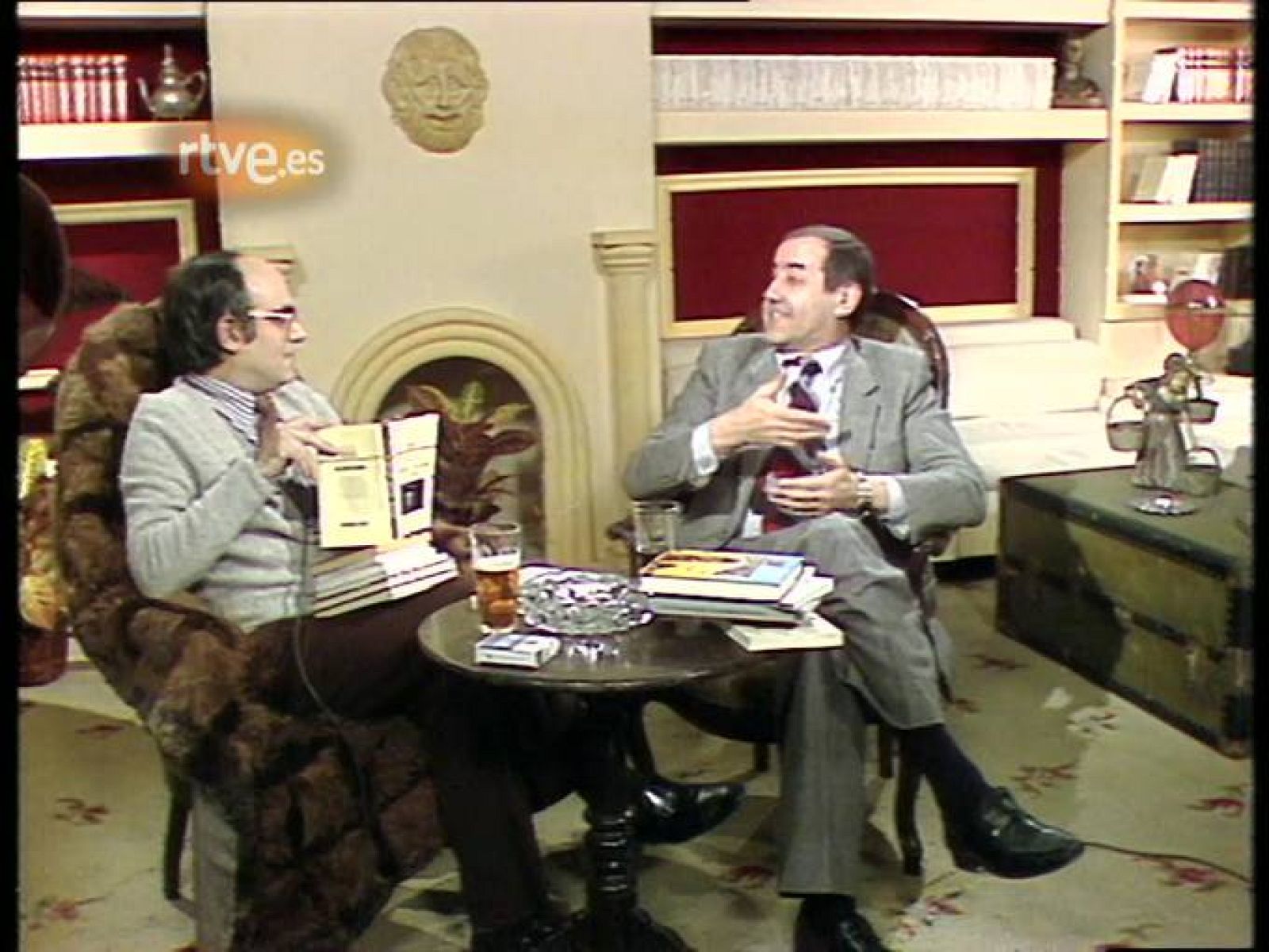 Arxiu TVE Catalunya -  Terenci Moix entrevista Emili Teixidor