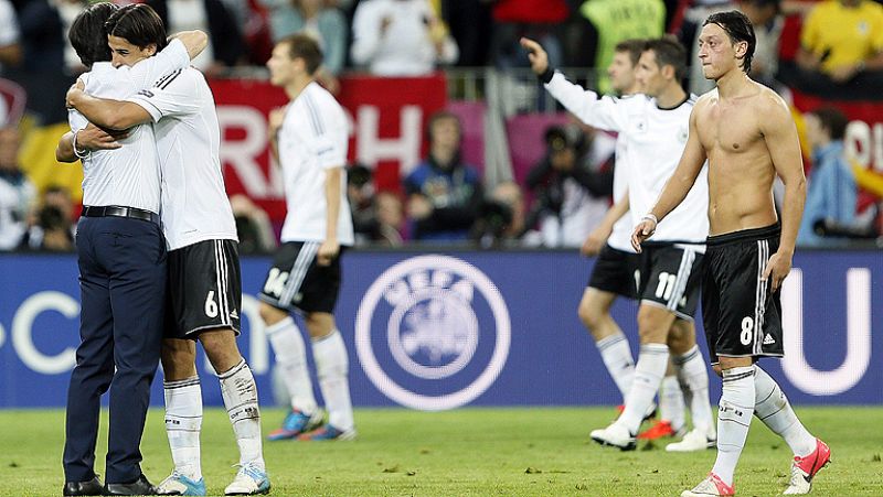 Özil: "España es la máxima favorita"