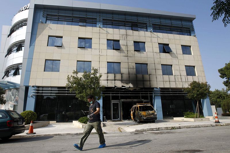 La sede de Microsoft en Atenas sufre un atentado que causa graves daños materiales