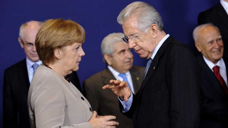 Los líderes europeos muestran sus cartas para aliviar la presión de la deuda de España e Italia
