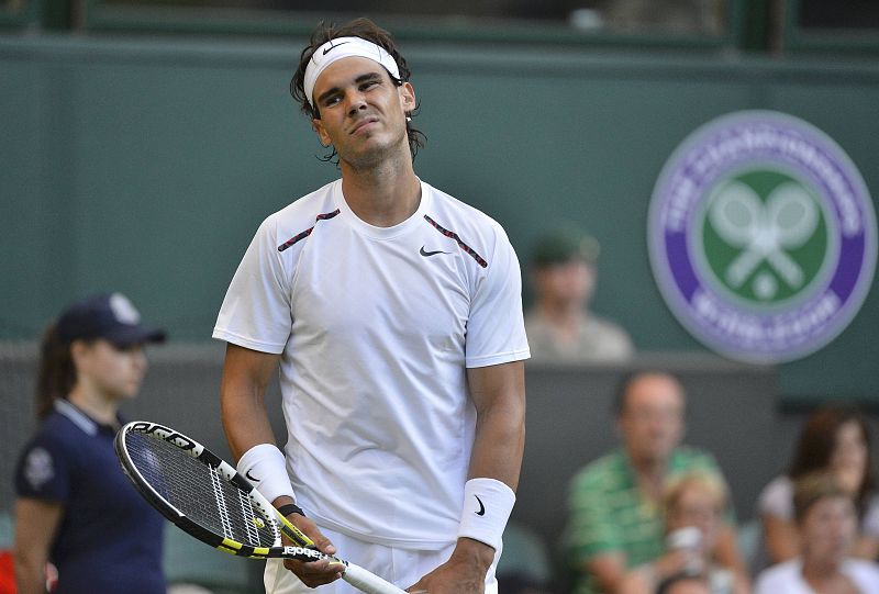 Nadal claudica ante el debutante Rosol y cae en segunda ronda de Wimbledon