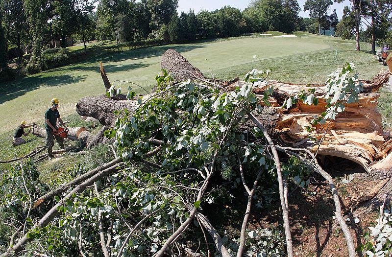 Las tormentas causan un muerto en EE.UU. y dejan sin electricidad a millones personas