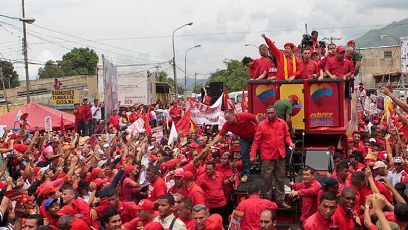 Chávez pide salud en el arranque de una campaña que "definirá los próximos 100 años de Venezuela"