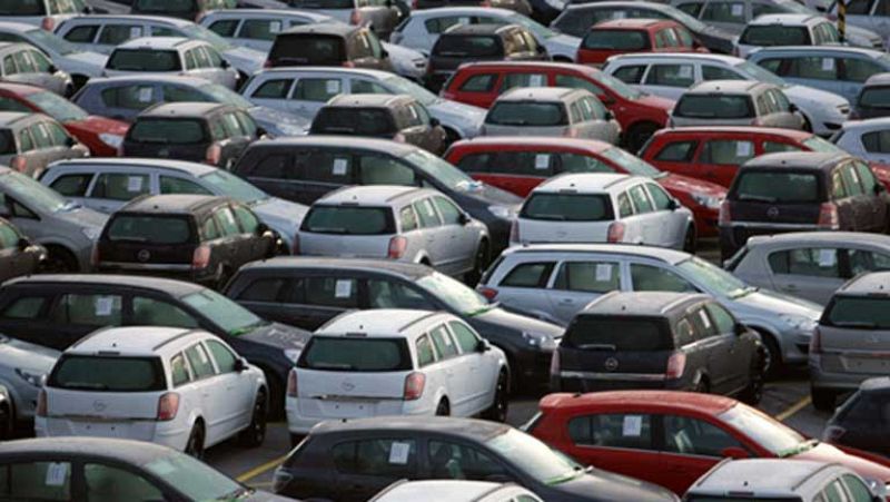 Las ventas de coches bajan un 12,1% en junio