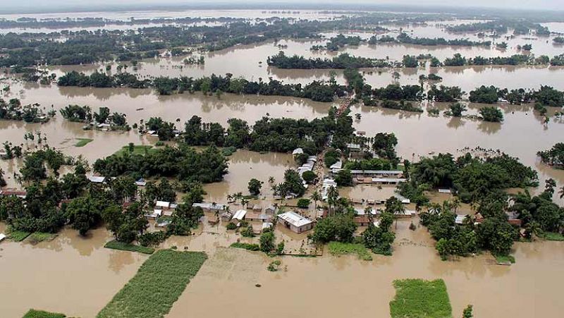Inundaciones en el noreste de India causan al menos 77 muertos y dos millones de afectados