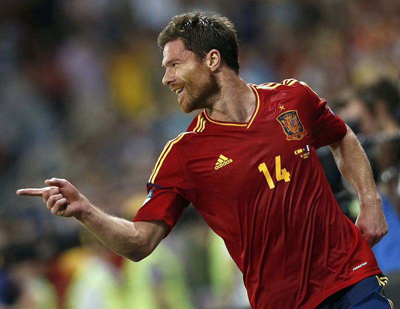 Xabi Alonso confiesa que se tomó a risa las dudas sobre el juego de España