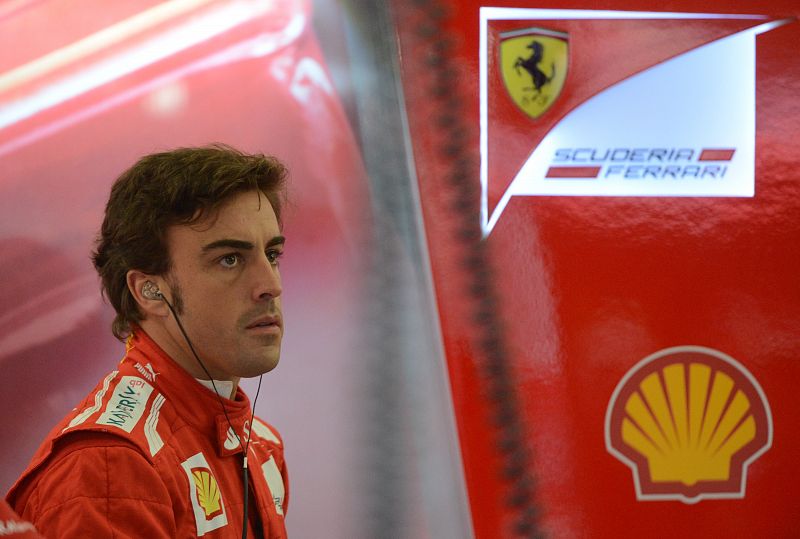 Alonso: "Era mejor guardar los neumáticos por la posible lluvia de sábado y domingo"