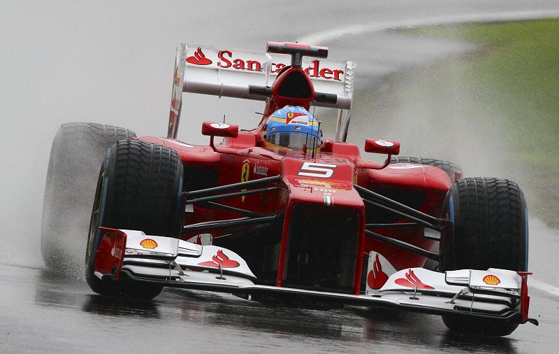 Alonso logra la 'pole' de Silverstone por delante de los Red Bull y Schumacher