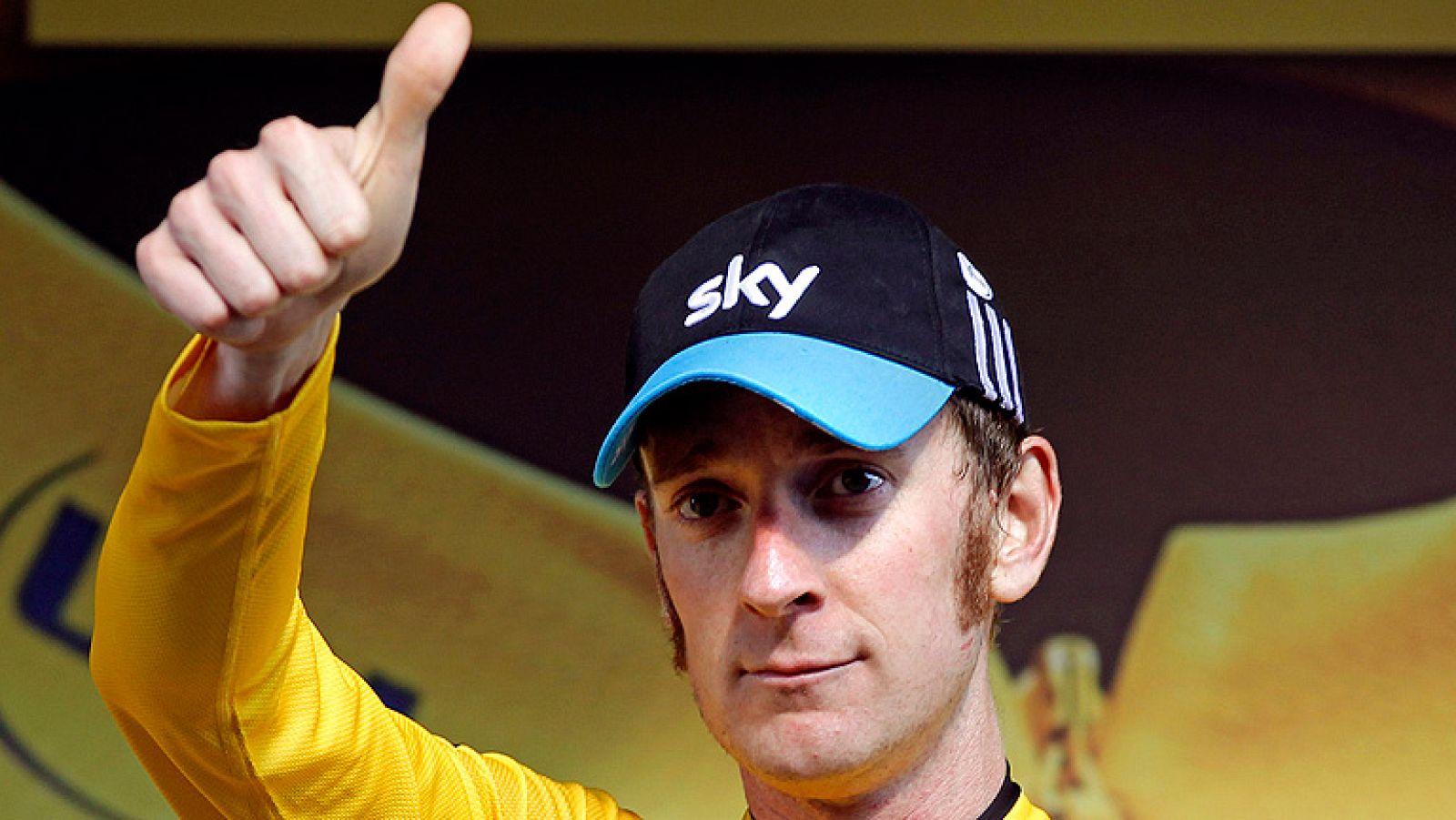 El británico Bradley Wiggins se mostró hoy feliz con su victoria en la contrarreloj del Tour de Francia, que refuerza su liderazgo en la prueba, y aseguró que la fuerza le viene "de la pasión por la bici" sin la cual "sería sólo una máquina". El cicl