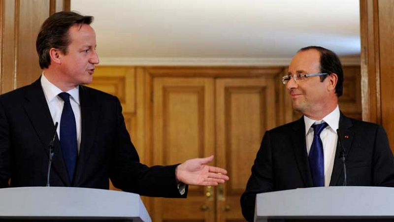 Hollande y Cameron apuestan por una Europa a "distintas velocidades"
