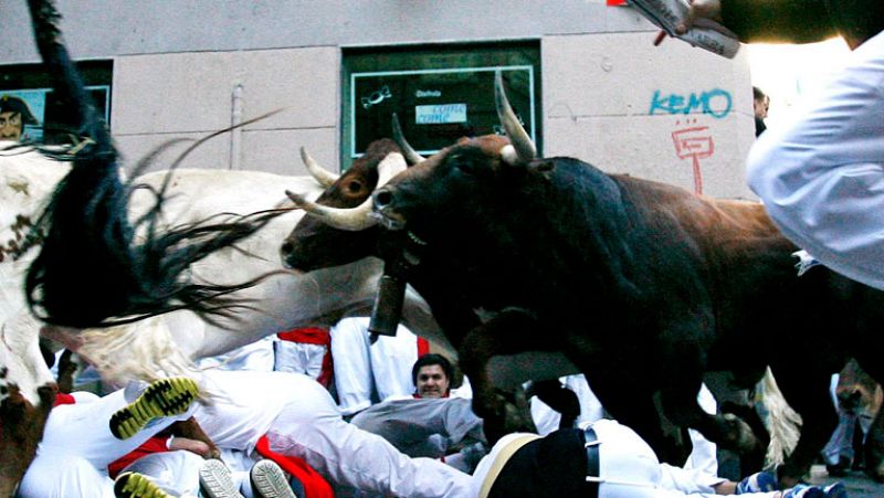 Veloz y noble sexto encierro de San Fermín 2012, de Victoriano del Río