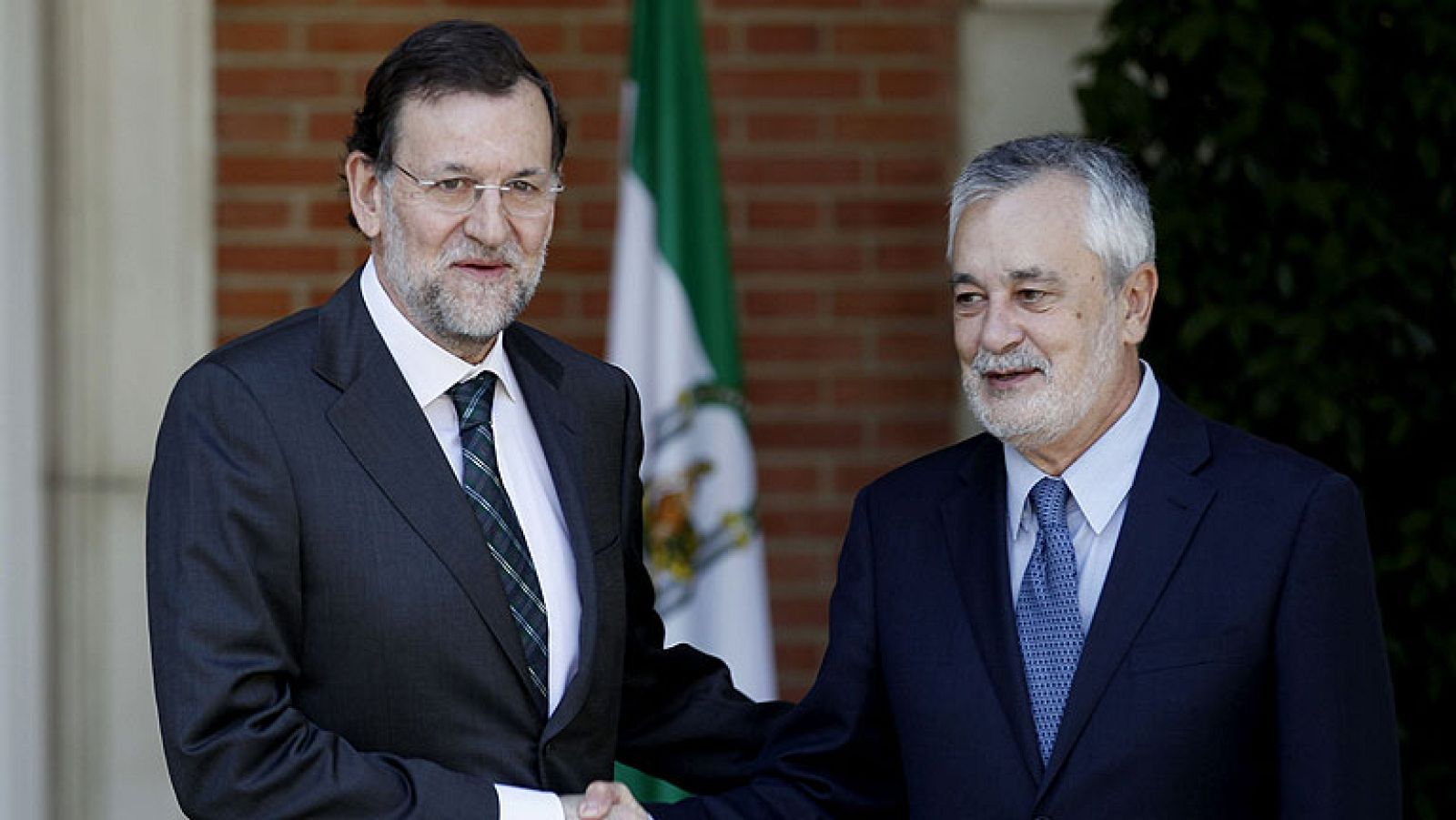 Rajoy confirma a Griñán que convocará la Conferencia de Presidentes en septiembre - Informativo 24h | Ver